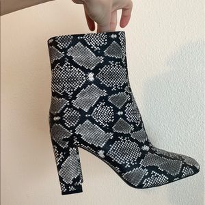 Heeled booties